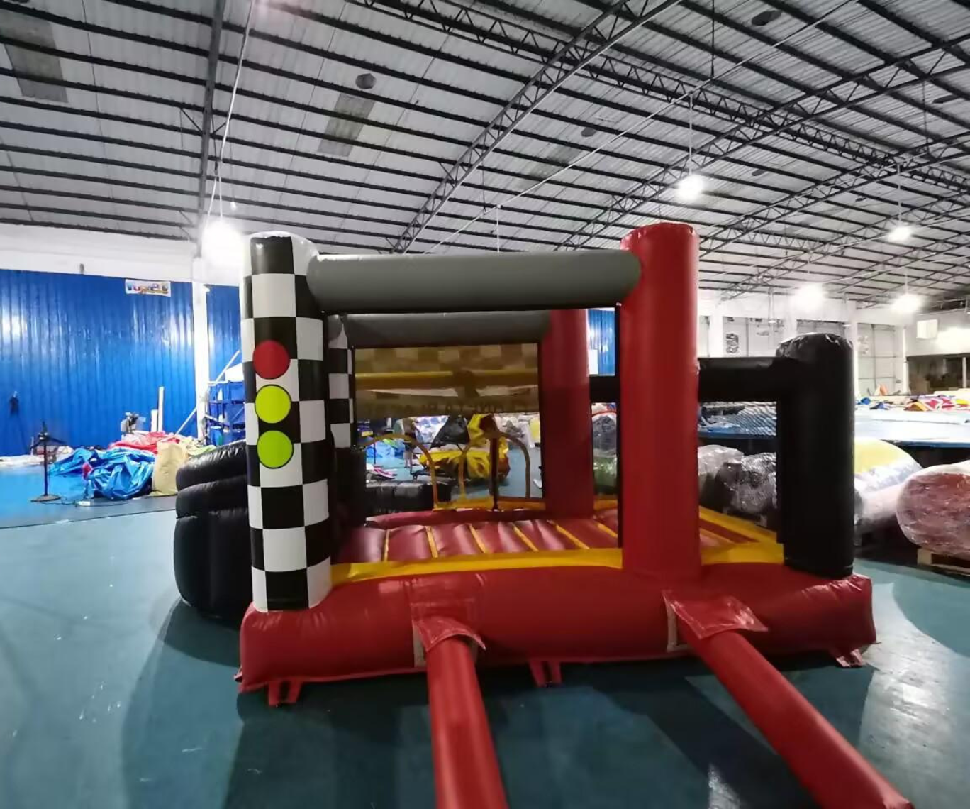 Château gonflable flash mcqueen