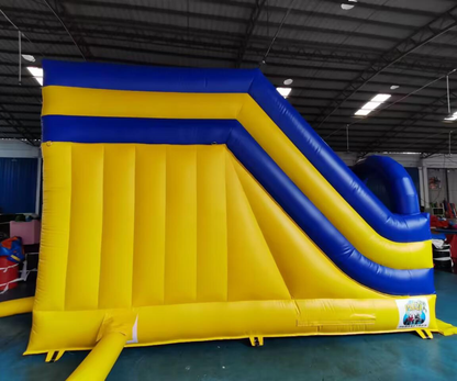 Château gonflable pyramide